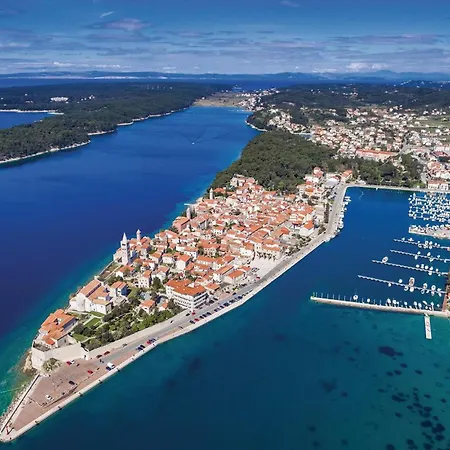 Apartamento Gorgeous In Rab With Wi-fi