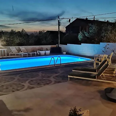 Apartamento Gorgeous In Rab With Wi-fi