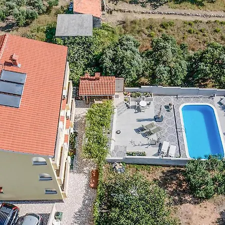 Apartamento Gorgeous In Rab With Wi-fi *