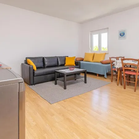 Apartamento Gorgeous In Rab With Wi-fi Rab Town